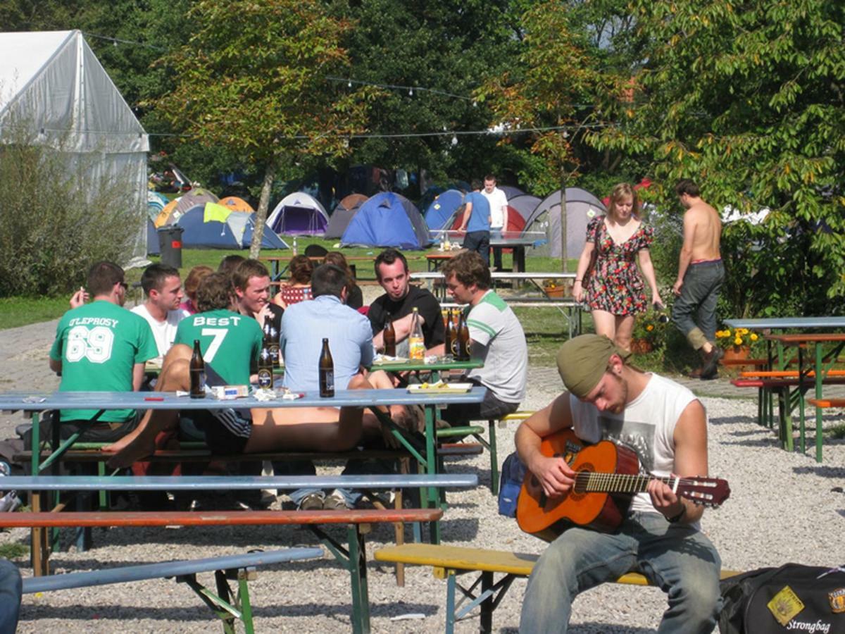 The Tent - Youth Only - Buchung Leider Nur Bis 30 Jahre Moglich! Munique Exterior foto